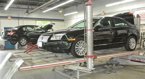 auto body repair roseville mn.